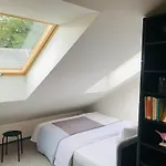 Cozy Friendly Place With Free Parking