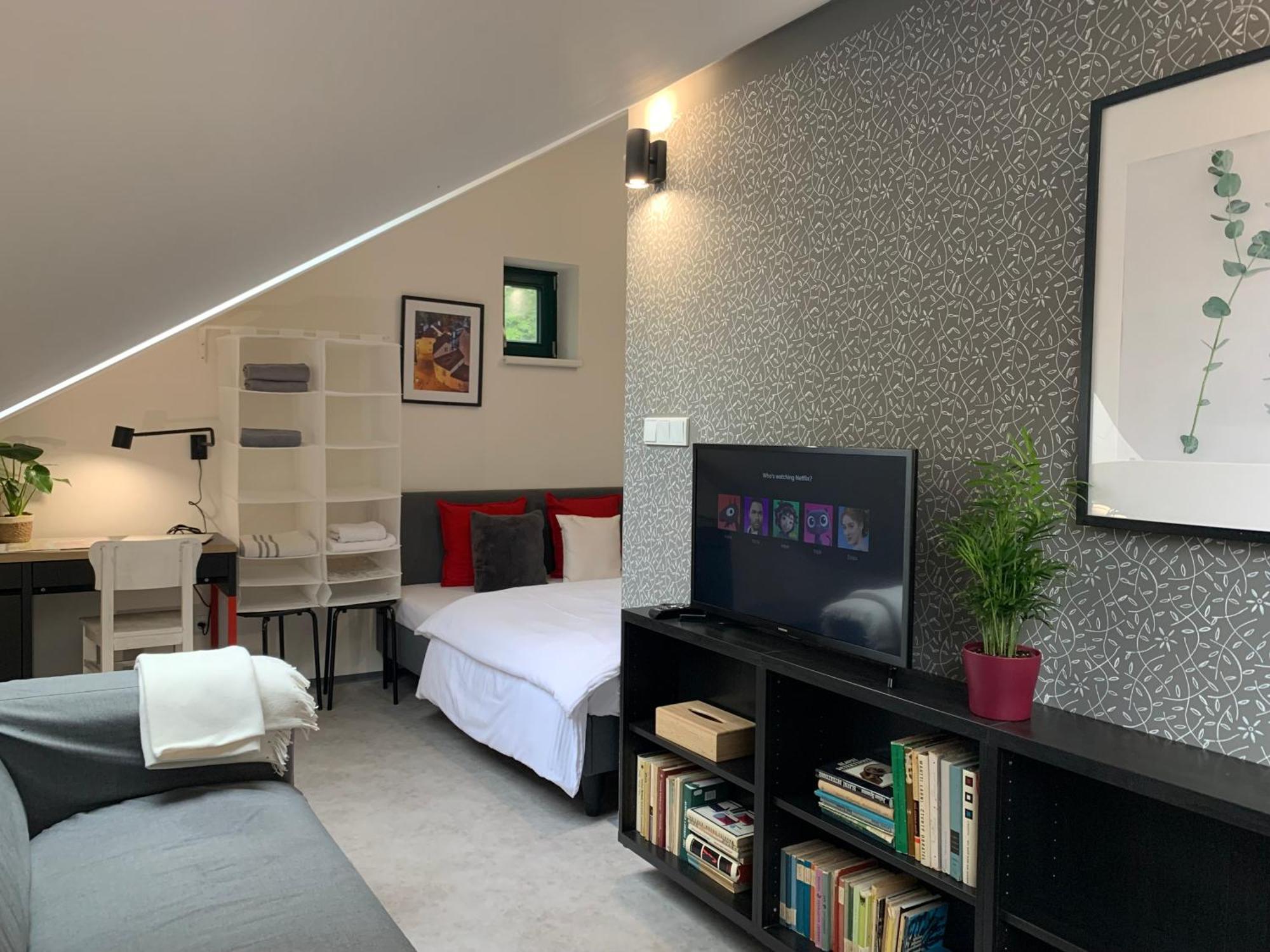 Cozy Friendly Place With Free Parking Apartment Prag